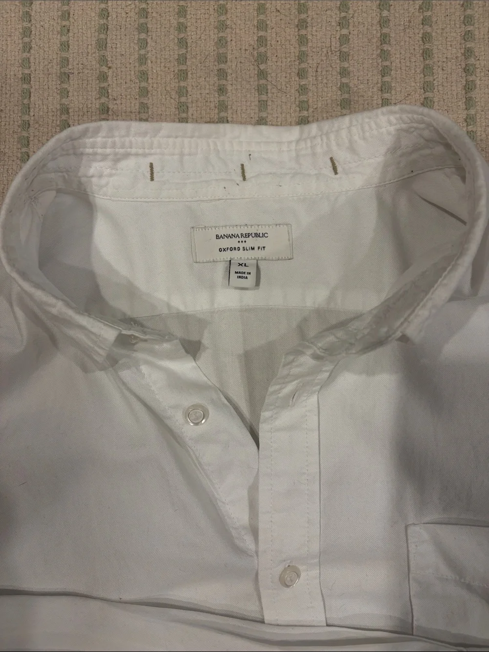 Banana Republic Classic Men's White Oxford Slim Button-Down Shirt